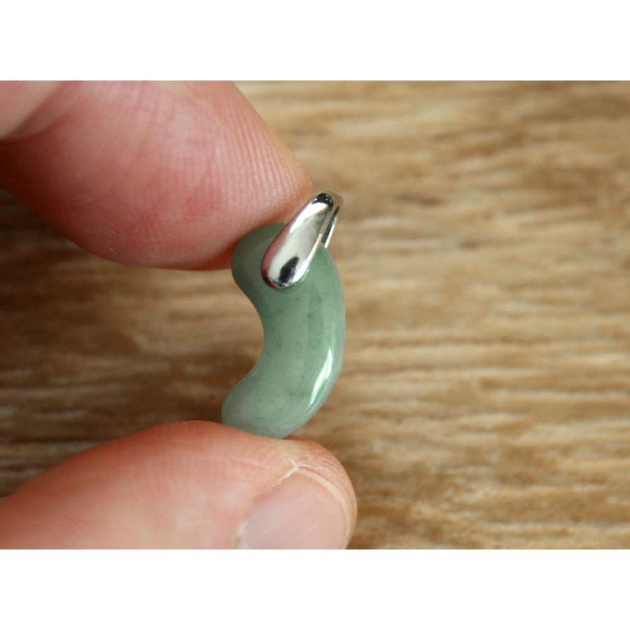 糸魚川翡翠勾玉 M09230 元粋 作 14.5mm*7.5mm*3.5mm 糸魚川産 ヒスイ製 勾玉 お守り パワーストーン 魔除け 糸魚川翡翠勾玉 5mm*7 5mm*3