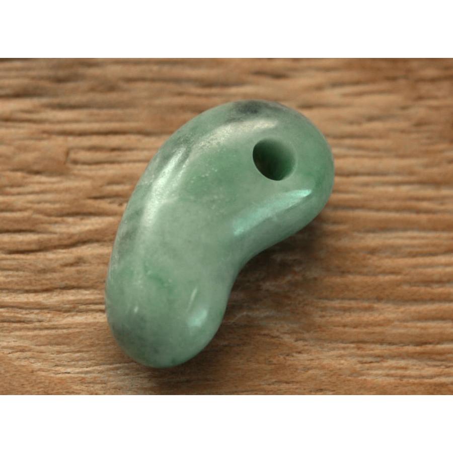 糸魚川翡翠勾玉 M09243 和工房 作 29.8mm*15mm*10.8mm 糸魚川産 ひすい 勾玉 魔除け パワーストーン お守り |  | 01