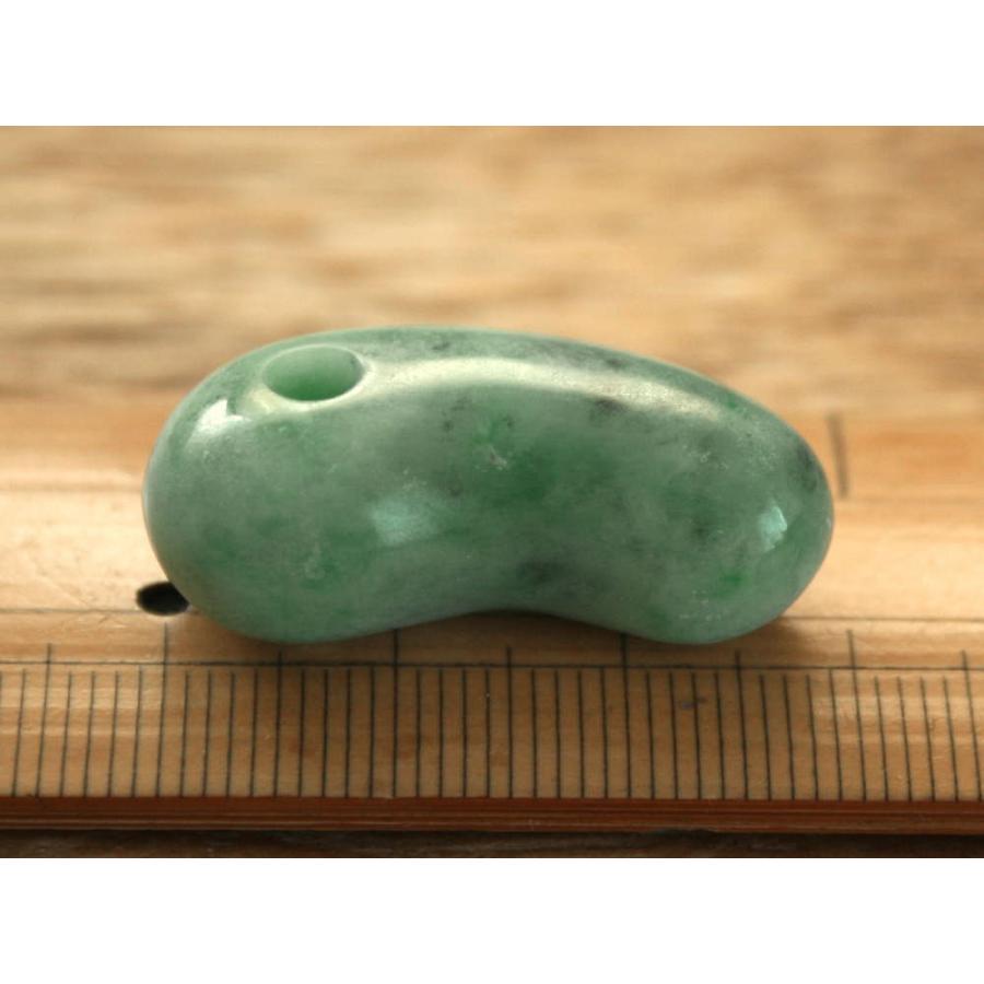 糸魚川翡翠勾玉 M09243 和工房 作 29.8mm*15mm*10.8mm 糸魚川産 ひすい 勾玉 魔除け パワーストーン お守り |  | 04