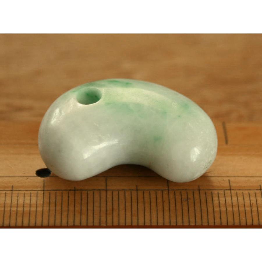 糸魚川翡翠勾玉 M09326 和工房 作 28.9mm*19mm*11mm 糸魚川産 ひすい