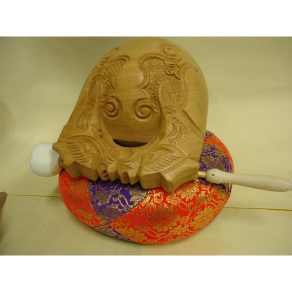 ◇仏具◇木魚一式7寸　白木木魚7寸バイ布団付一式　巾21ｃｍ音良