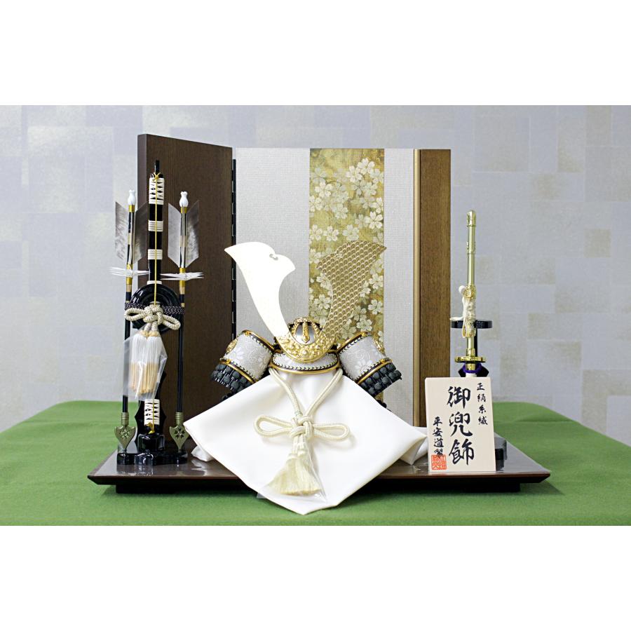 【さらに値下げしました！】五月飾り　鎧兜一式 横幅85cm｜着用兜飾り 武将 伊達政宗 白金｜被れる兜飾り｜大きい平