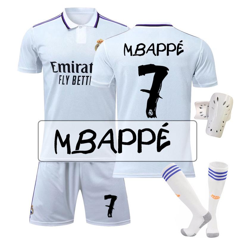 サッカーウェア 子供 大人 レアル・マドリッドのホーム 7番 サッカーウェア 子供 大人 レアル・マドリッドのホーム 7番
