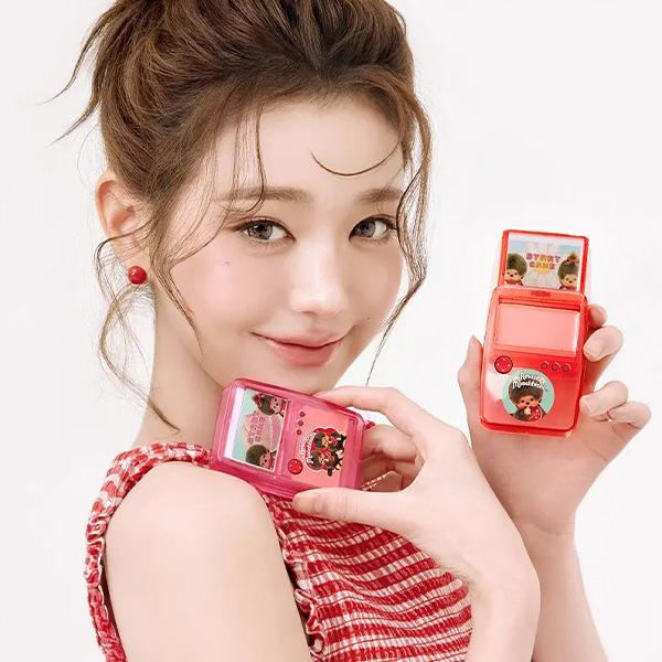 AMUSE × モンチッチ ゲーム機 リップ＆チーク ヘルシーバーム / 本品＋