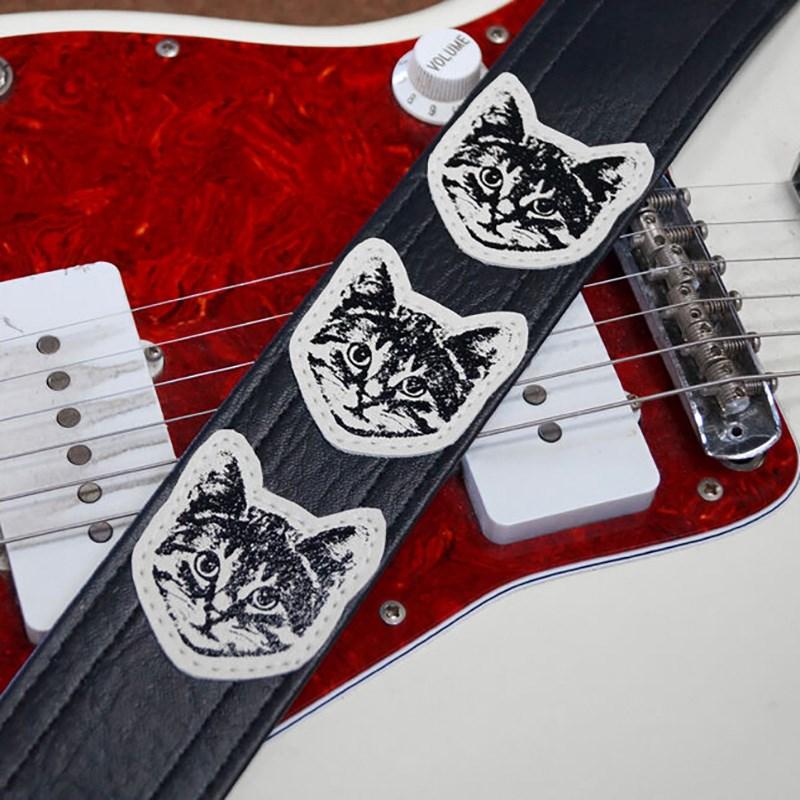 Couch Guitar Strap ニャン・ ニャン・ ニャン・クロ [Cat Guitar Strap Black/White Cats]｜ikebe-revole｜03