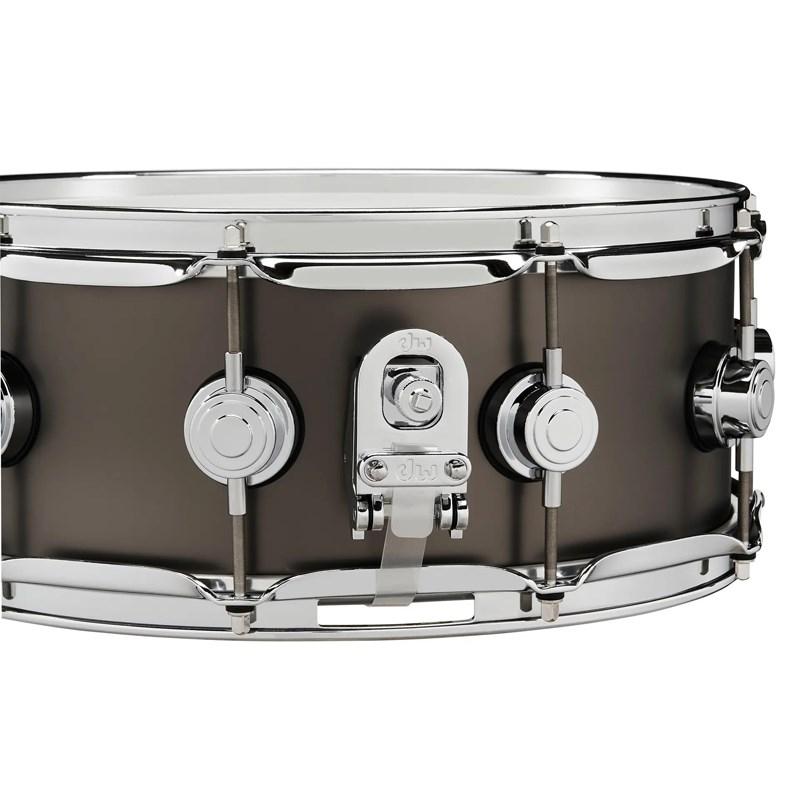 dw DRVD5514SVCBK [Collector's Satin Black over Brass Snare 14''x5.5'']_1