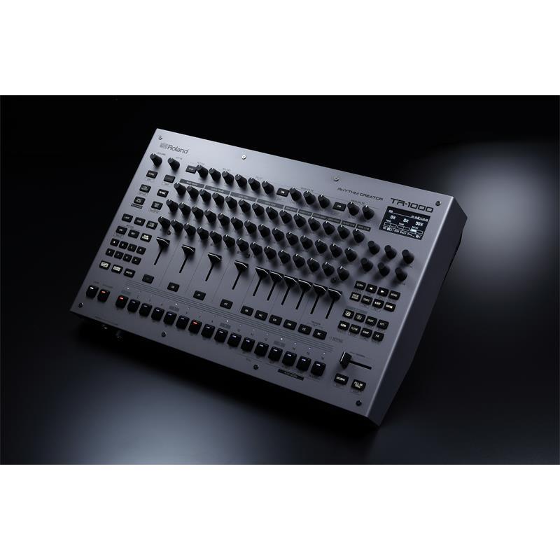 ローランド（Roland） (予約商品・2026年以降・入荷時期完全未定)TR