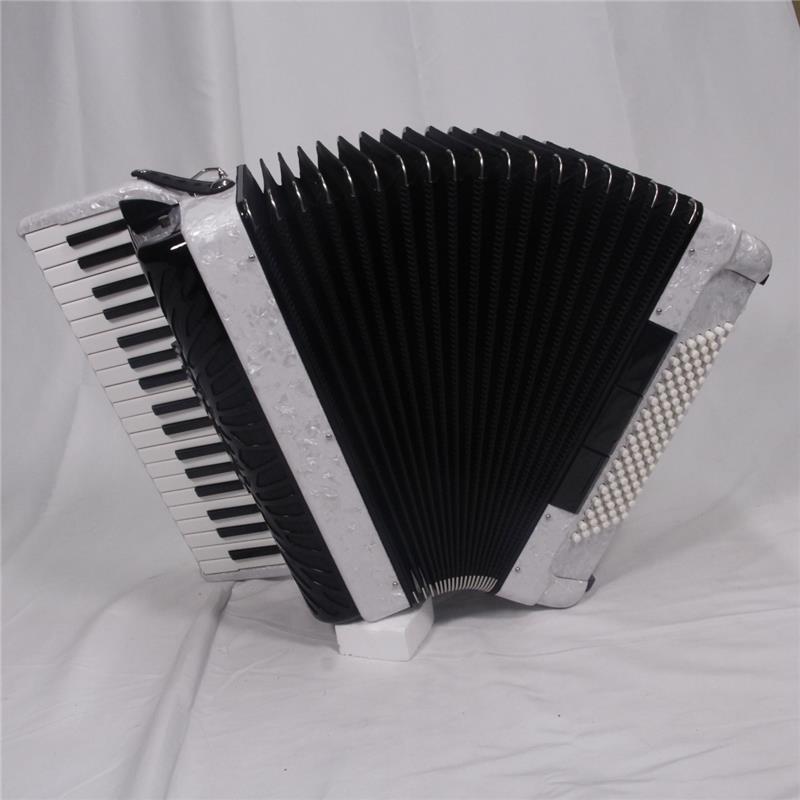 Parrot New  37K96BS PW パールホワイト 国内限定モデル アコーディオン 37鍵盤 96ベース M.M.L ピアノ式 パロットの画像