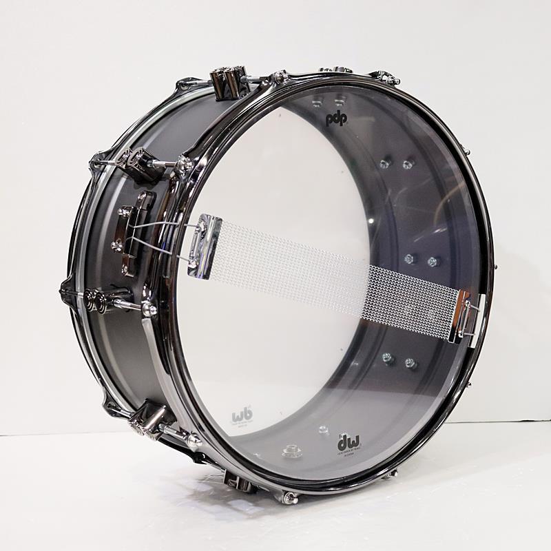 pdp by DW PDSN6514SSBNB [Concept Black Nickel over Brass Snare