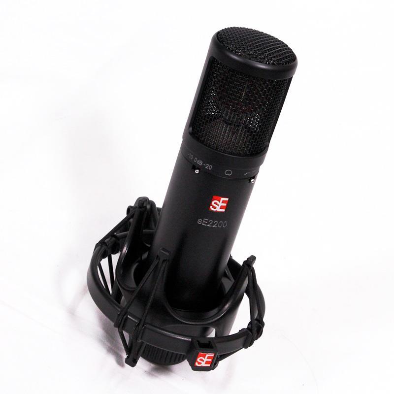 sE Electronics 【春得セール】【展示アウトレット特価】 SE2200 (単一指向性コンデンサーマイク)Isolation Pack(ショックマウント・ポップシ...の画像