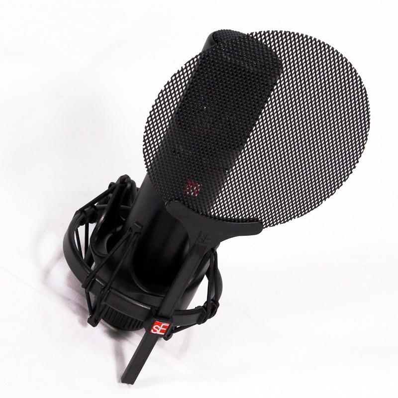 sE Electronics 【春得セール】【展示アウトレット特価】 SE2200 (単一指向性コンデンサーマイク)Isolation Pack(ショックマウント・ポップシ...の画像