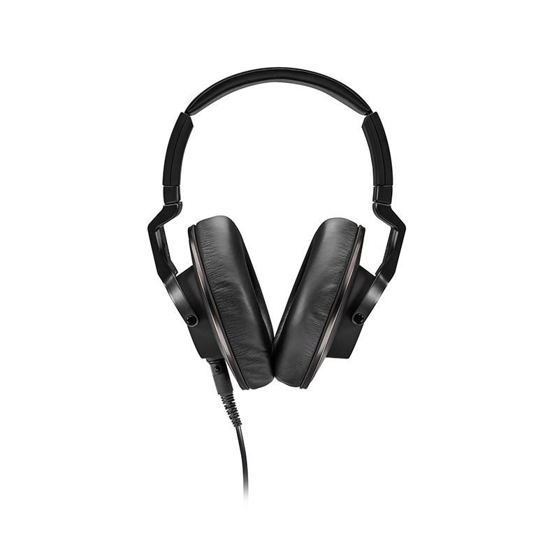 AKG K553 MKII-Y3(クローズド型ヘッドフォン・密閉型)(国内正規 AKG K553 MKII-Y3(クローズド型ヘッドフォン・密閉型)(国内正規