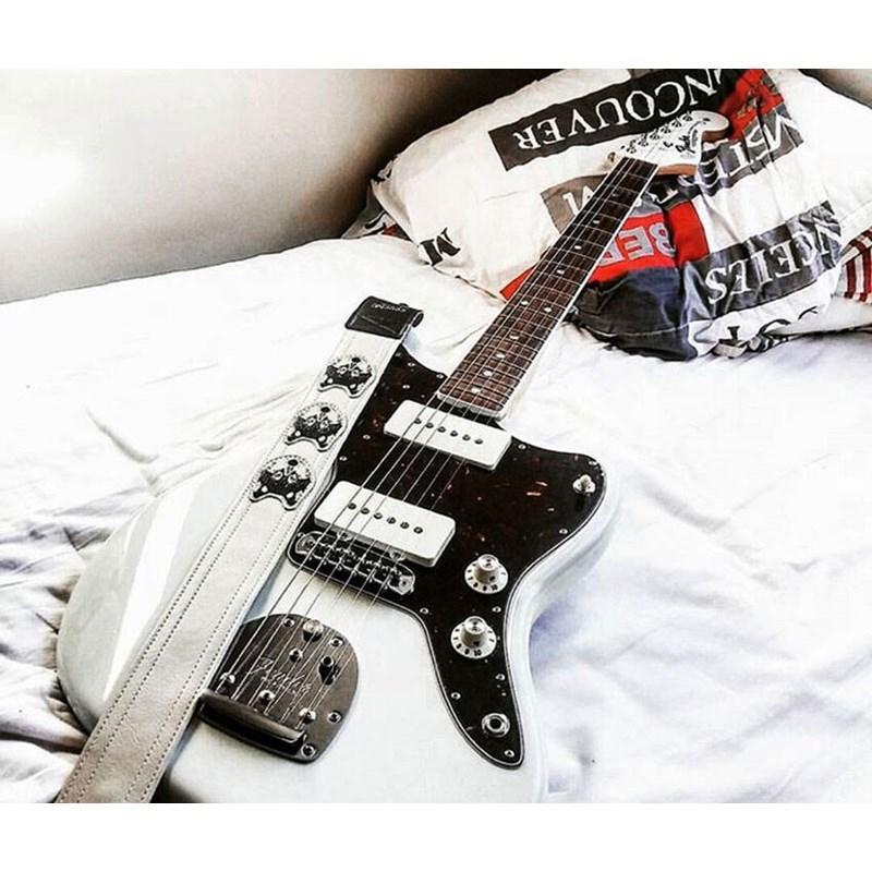 Couch Guitar Strap 狼・狼・狼・シロ [Wolf All White] : イケベ楽器