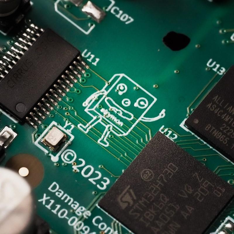 strymon UltraViolet【Vintage Vibe】（ストライモン）トレモロ/ビブラート |  | 03