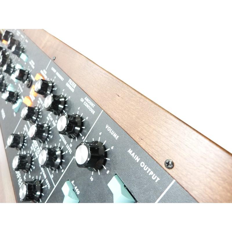 moog 【デジタル楽器特価祭り】Mini Model D【1台限定・箱ボロ・開封アウトレット超特価！】※沖縄・離島送料別途お見積もり【代引き不可】｜ikebe｜04