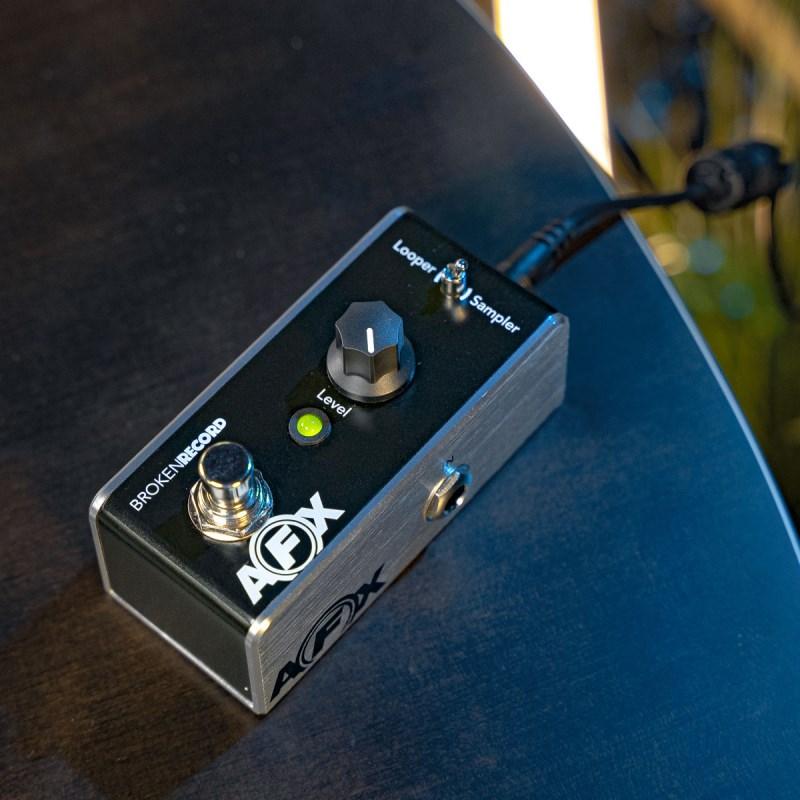 FISHMAN AFX BROKEN RECORD MINI LOOPER/SAMPLER [PRO-AFX-LP2