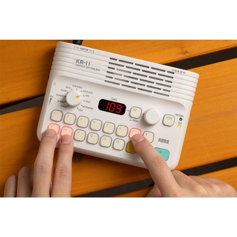 KORG KR-11 純正電源アダプター(KA350)&純正フットスイッチ(PS-3)セット COMPACT RHYTHM BOX | KORG | 06