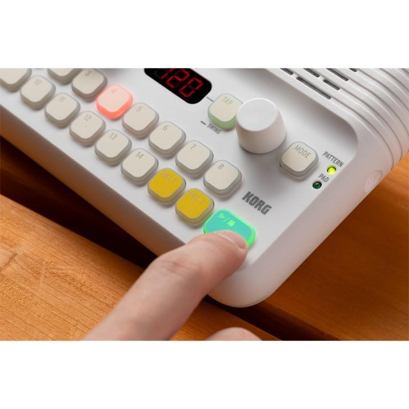 KORG KR-11 純正電源アダプター(KA350)&純正フットスイッチ(PS-3)セット COMPACT RHYTHM BOX | KORG | 07