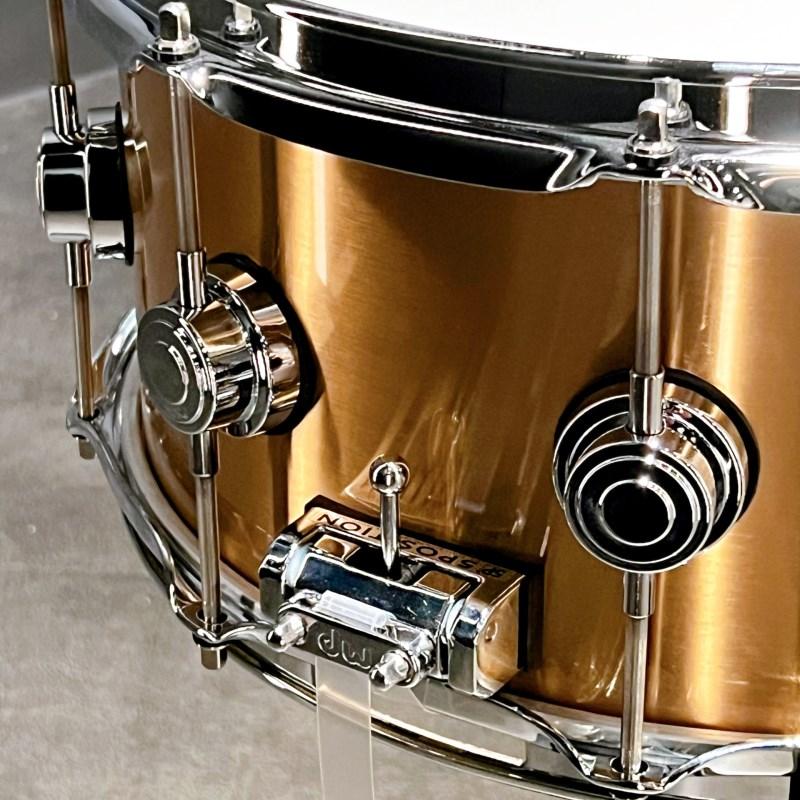 dw DRVZ6514SVC [Collector's Series Brushed Bronze Snare Drum 14×6.5] |  | 02