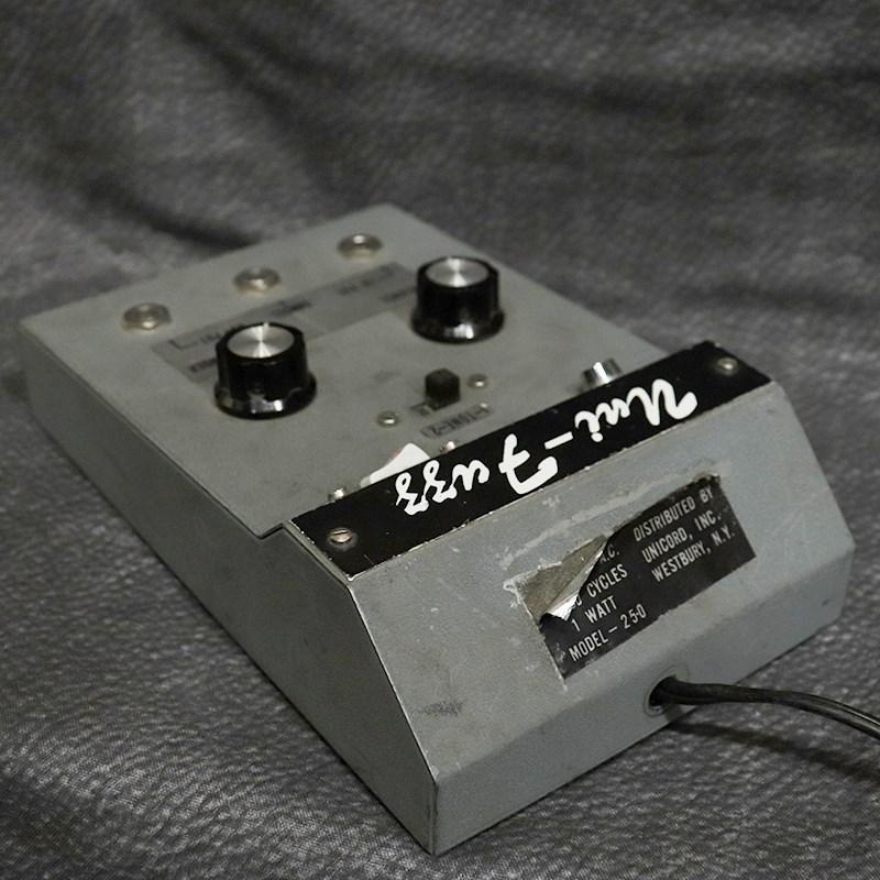 Univox VINTAGE Model 250 Uni-Fuzz early70's |  | 02
