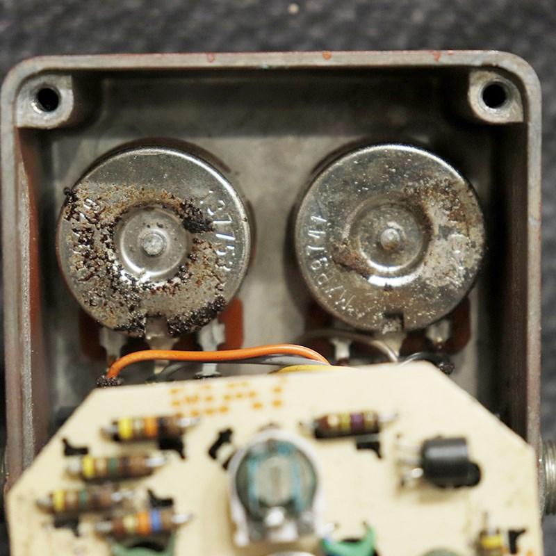 MXR Dyna Comp 1975年製 ビンテージ スクリプトロゴ MXR MX-102 Dyna Comp Script Logo (Vintage 1973 - 1975