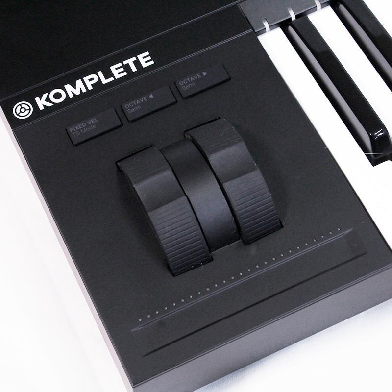 KOMPLETE KONTROL S61 mk2 中古 Native Instruments KOMPLETE KONTROL S61 MK2 Keyboard