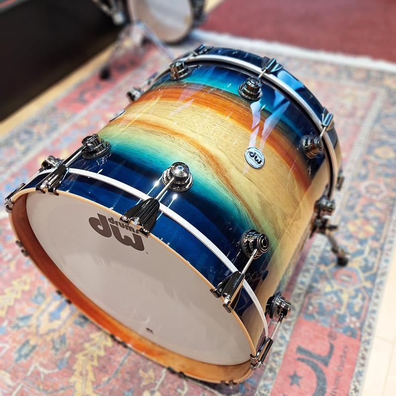 dw 【受注生産品/納期約6か月、ご注文受付中！】Collector's SonicPly 4pc Drum Kit [BD22，FT16，TT12&10 / Natural to Quick Royal Blue Bu... |  | 07
