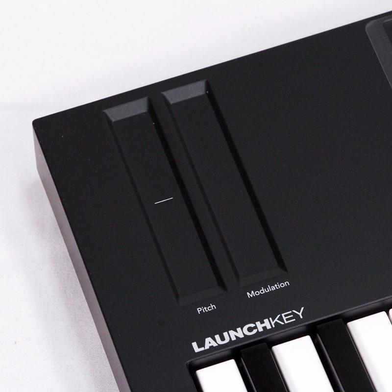 NOVATION 【開封アウトレット特価】Launchkey mini 37 mk4 (ノベーション)(ラウンチキー)(37鍵盤ミニ・USB・MIDIコントローラー)【ソフトシン... |  | 02
