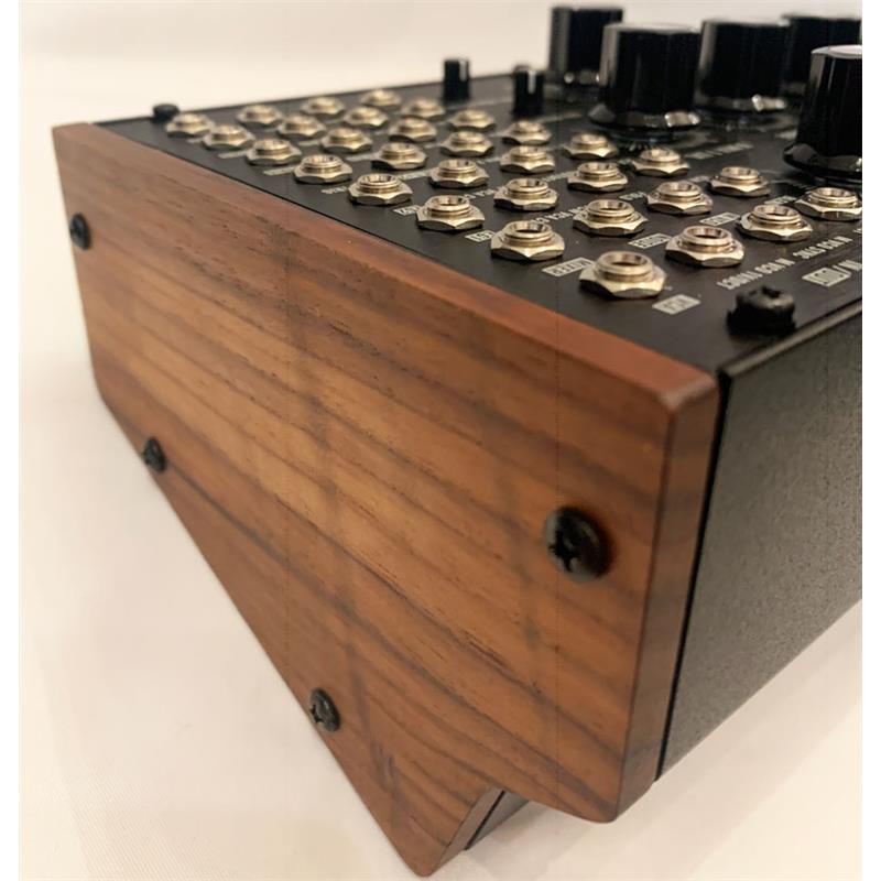 MOOG（モーグ） moog Labyrinth ラビリンス 【展示入替特価品】 (セミ