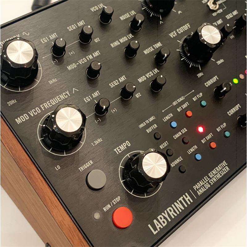MOOG（モーグ） moog Labyrinth ラビリンス 【展示入替特価品】 (セミ