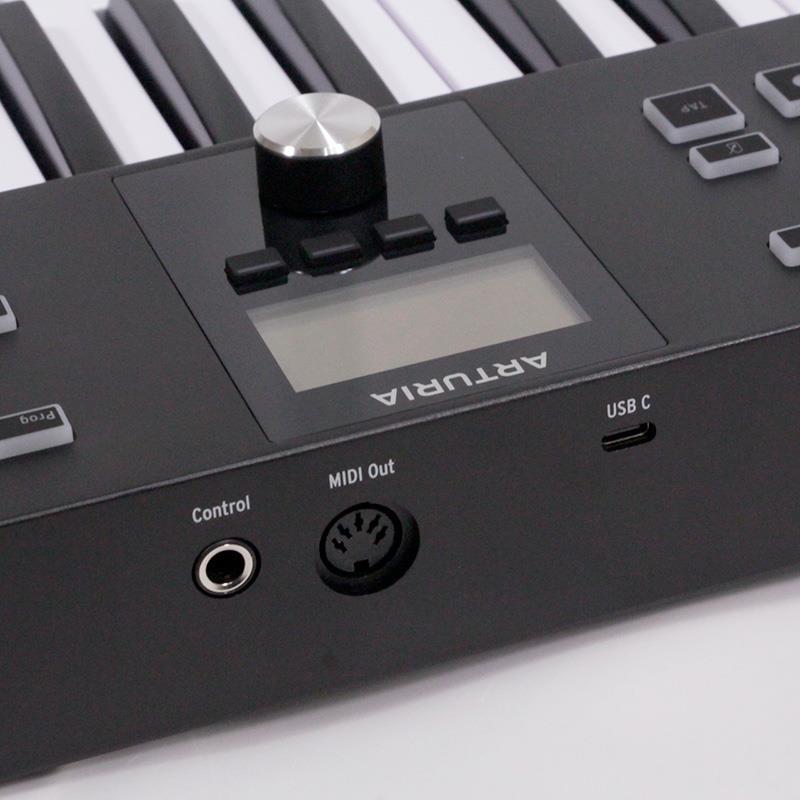 Arturia USED 中古 KeyLab Essential 61 mk3 BK (KEYLAB ESN 61 MK3 BK)(アートリア)(MIDIキーボード)(61鍵) |  | 06