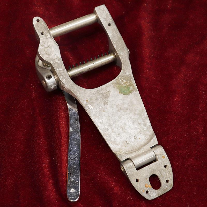 Bigsby VINTAGE B7-12 Tremolo Unit 60's Nickel |  | 01
