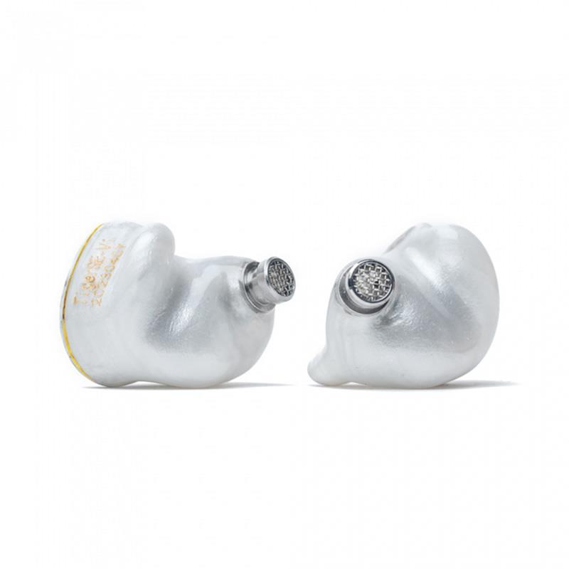 qdc White Tiger II 有線イヤホン 美品 qdc qdc WHITE TIGER II (イヤモニ)(キューディーシー)(有線イヤホン