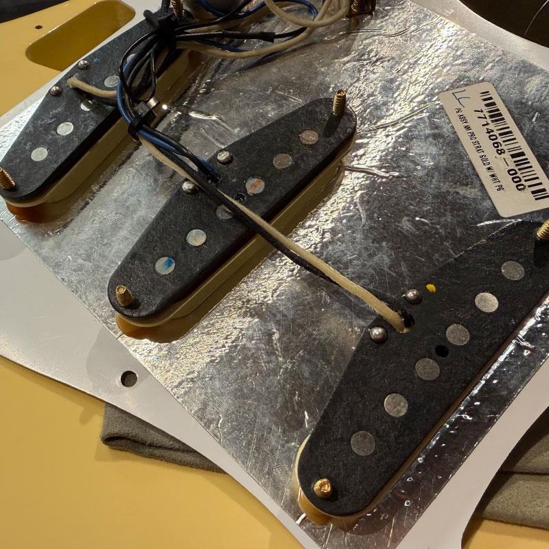 Fender USA USED 中古 Overseas Limited Model American Professional Stratocaster (Vintage White )［SN.US19061737］ フェンダー | Fender | 09