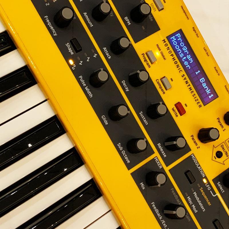 DAVE SMITH INSTRUMENTS USED　中古品　Mopho keyboard ※配送事項要ご確認　デイヴスミス |  | 03