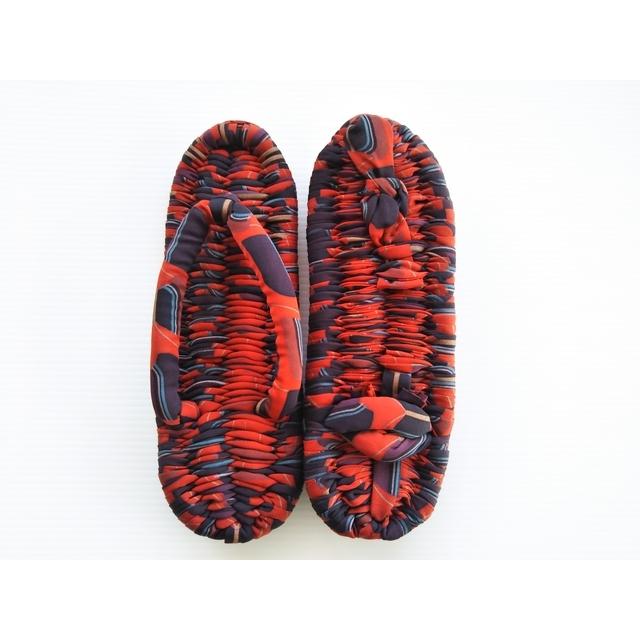 健康布ぞうり 絹100％ 正絹コート地使用 26.0ｃｍ 赤黒 レトロ モダン 059【ギフト・プレゼント・贈り物】 |  | 02