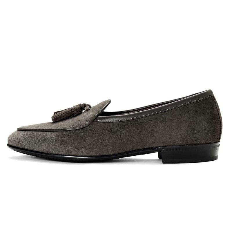 ボードインアンドランジ BAUDOIN & LANGE ／国内正規品／ カーフスエードタッセルローファー「SAGAN CLASSIC TASSELS」（BARK GREY／バークグレー）の画像