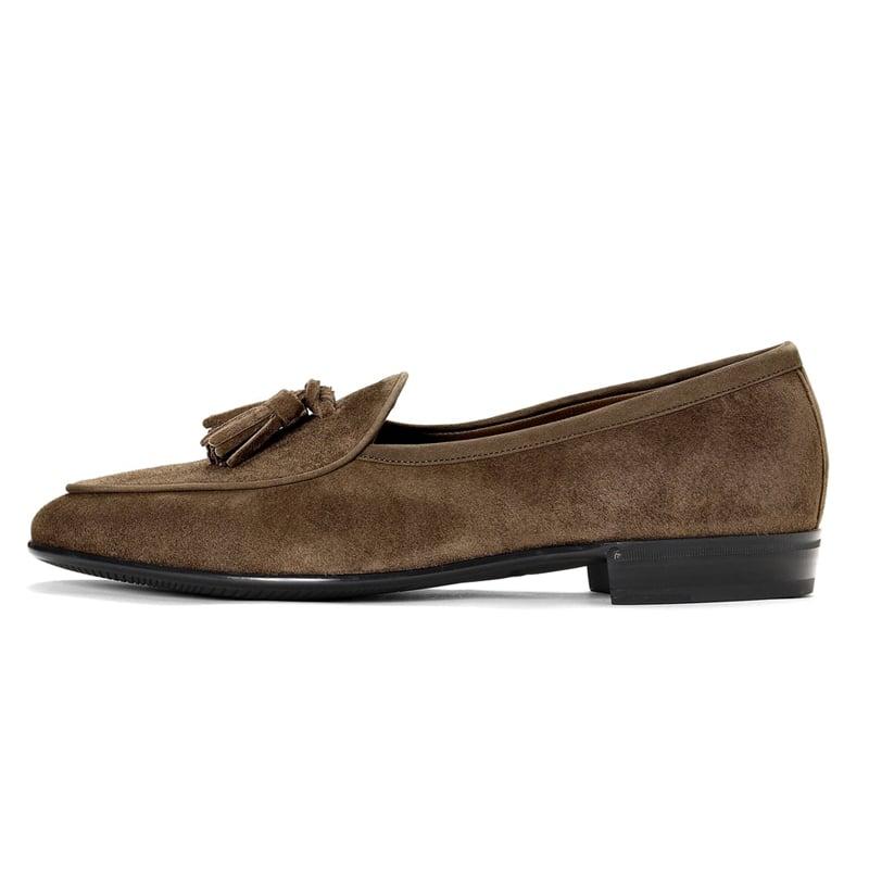 ボードインアンドランジ BAUDOIN & LANGE ／国内正規品／ カーフスエードタッセルローファー「SAGAN CLASSIC TASSELS」（DEEP TAUPE／ディープトープ）の画像