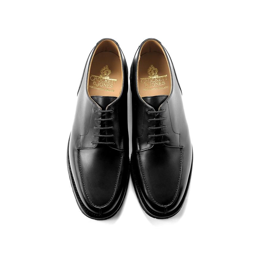 クロケット＆ジョーンズ CROCKETT＆JONES ／ 当店別注アニリンカーフUチップダービー「MORETON」（BLACK／ブラック）の画像