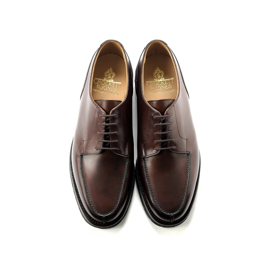 クロケット＆ジョーンズ CROCKETT＆JONES ／ 当店別注アニリンカーフUチップダービー「MORETON」（DARK BROWN／ダークブラウン）の画像