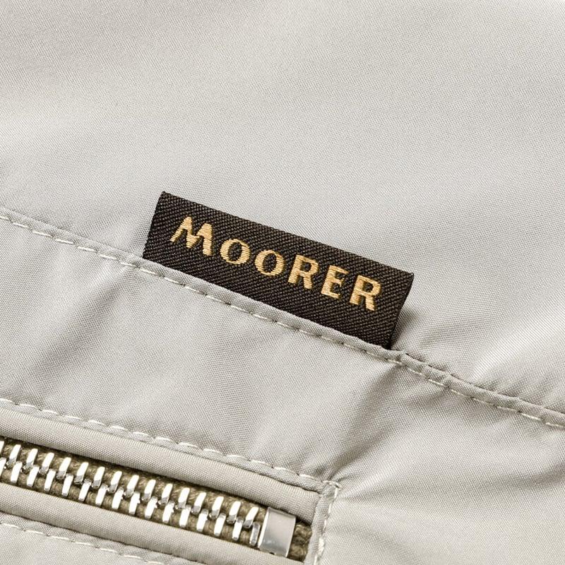 ムーレー MOORER ／ 防水透湿ポリエステルタフタフーデッドベスト「LUIS-STP」（MARMO／グレージュ）の画像