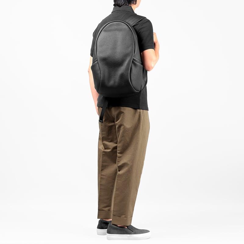 THE SOLE AVVENTURA ヴォー・クリスペ・トゴ バックパック 黒 THE SOLE AVVENTURA ヴォー・クリスペ・トゴ バックパック 黒