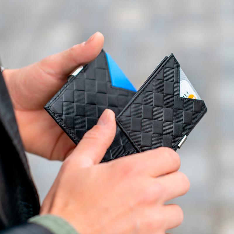 EXENTRI MULTI WALLET (エキセントリ マルチウォレット) カイマン