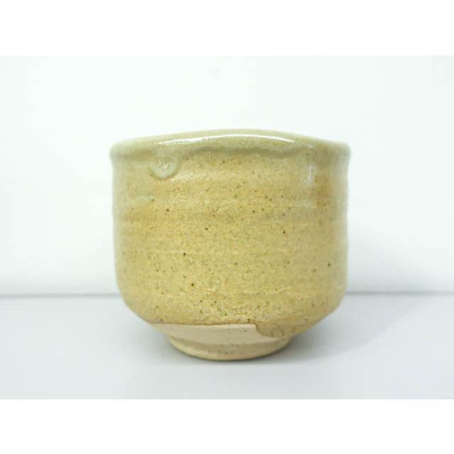 京都一輝堂》【茶道具】 黄瀬戸筒茶碗 萬葉窯 安藤弘昭造 作家物 落款