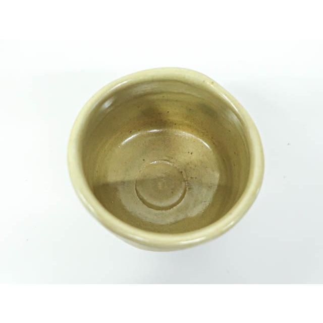 京都一輝堂》【茶道具】 黄瀬戸筒茶碗 萬葉窯 安藤弘昭造 作家物 落款