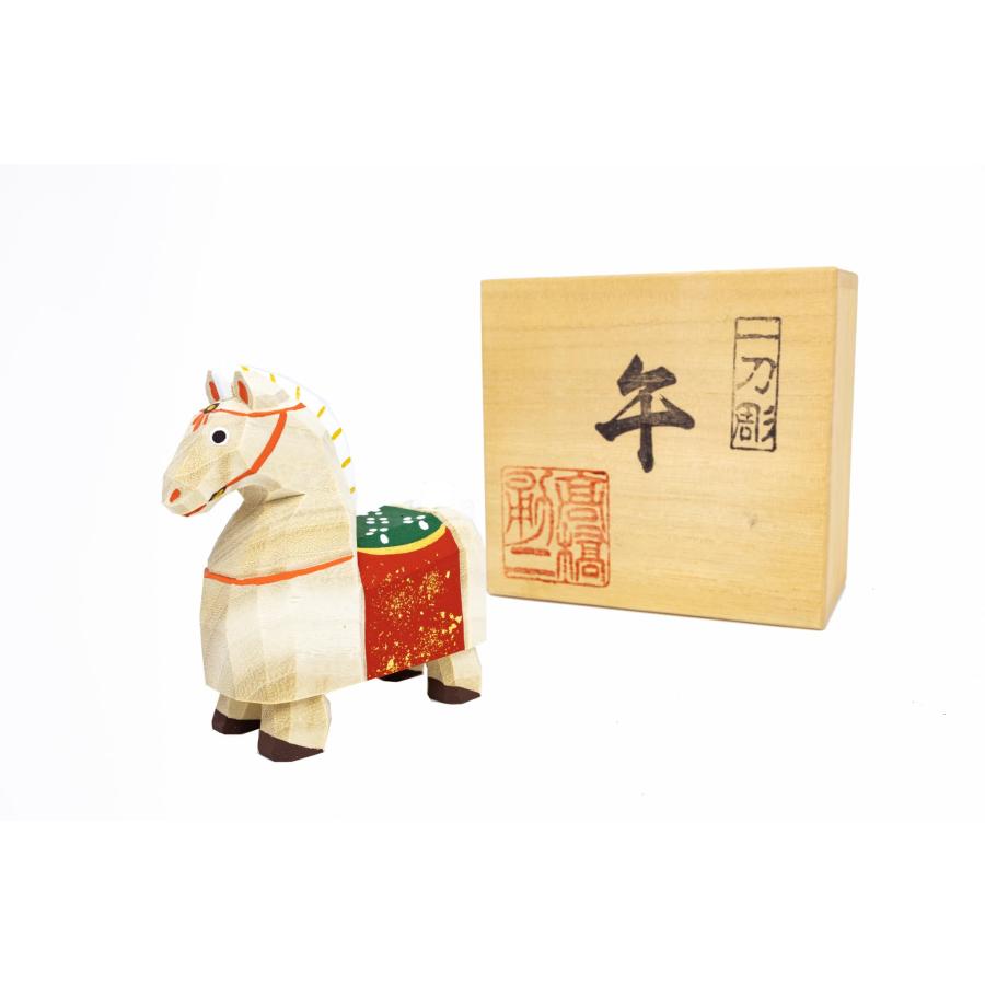 楠製 細工彫り『馬』一刀彫り置物 オブジェ 高さ22cm★時代物★ 楠製 細工彫り『馬』一刀彫り置物 オブジェ 高さ22cm☆時代物☆ 彫刻