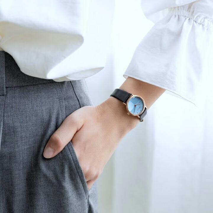 BERING ベーリング クラシックスカンジナビアン アイスブルー クォーツ 26mm レディース 腕時計 正規品 3年保証 13426-468の画像