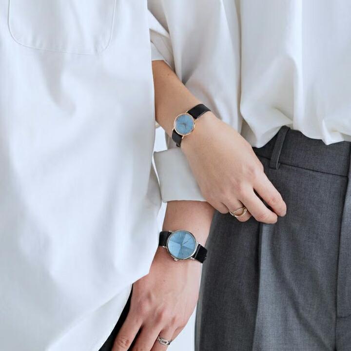 BERING ベーリング クラシックスカンジナビアン アイスブルー クォーツ 26mm レディース 腕時計 正規品 3年保証 13426-468の画像