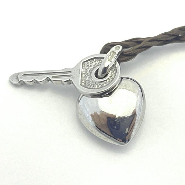UNOAERRE（ウノアエレ） K18ホワイトゴールド ハート＆鍵 チャーム