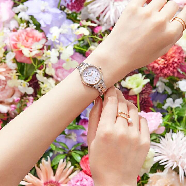 希少】SEIKO セイコー 腕時計 フラワーモチーフ 1N01-0K20 YG セイコー
